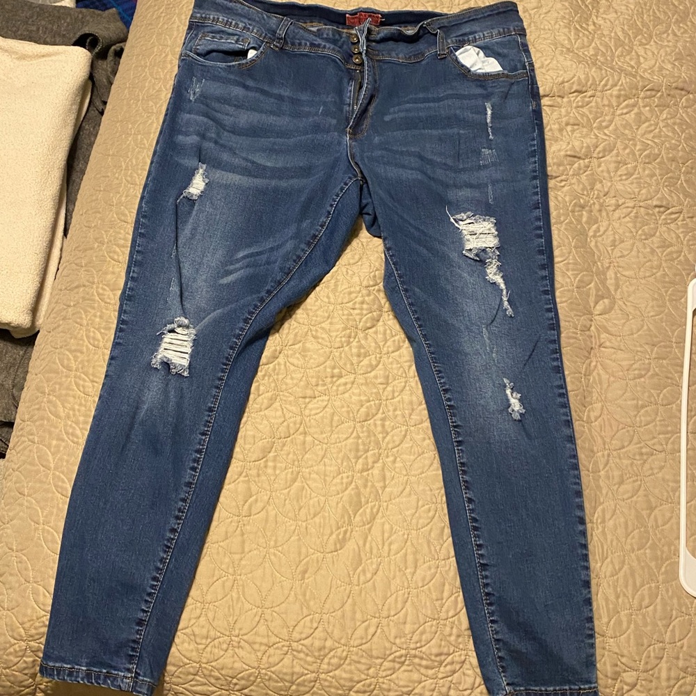 Distressed Wax Jegging